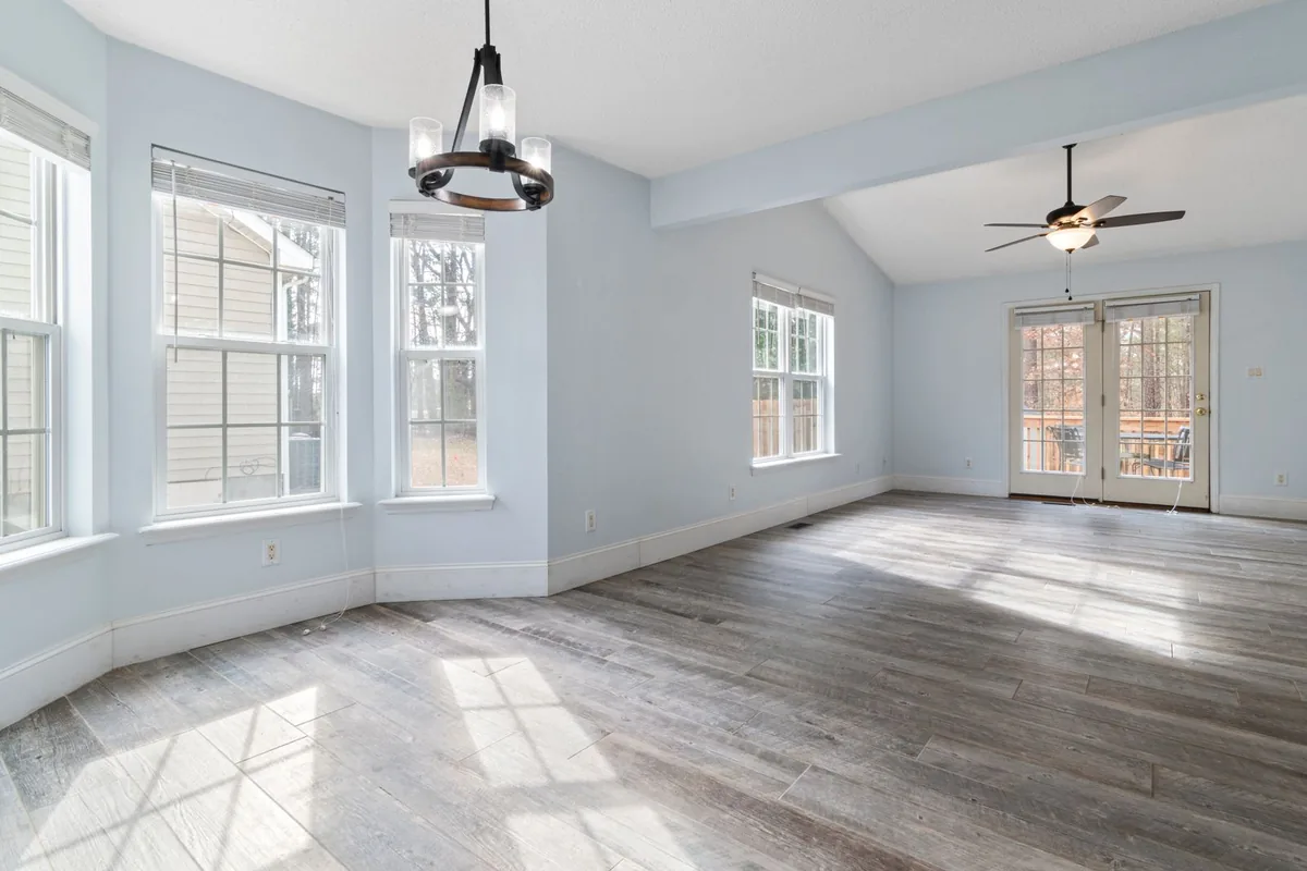 Clean, safe room after biohazard cleanup in Morris Park, New York, NY
